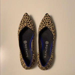 Rothy’s leopard print point - size 9